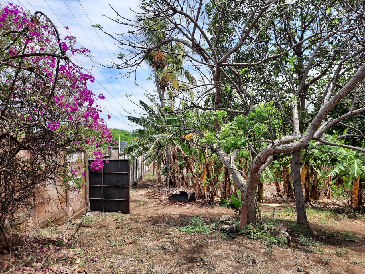 CARRETERA SUR. BONITO TERRENO URBANO CON 6,325 VR2 EN VENTA.