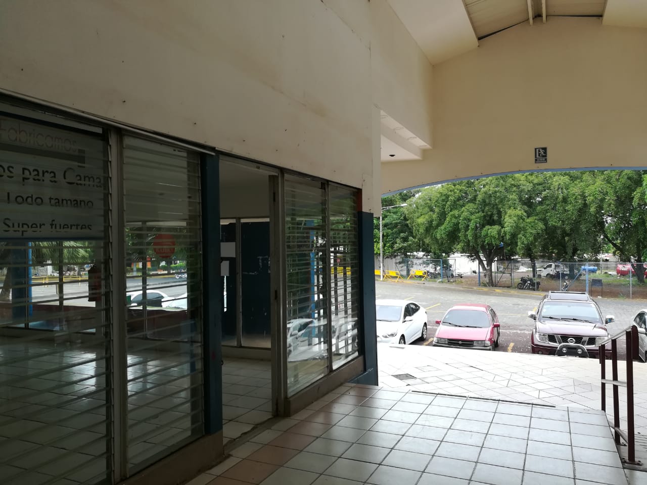 centro-comercial-managua-kmc-bienes-raices-12505484 (7)