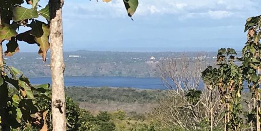 LA CONCHA. LINDA FINCA DE 4.7 MANZANAS CON ESPECTACULAR VISTA EN VENTA