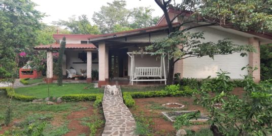 CARRETERA VIEJA A LEÓN. BONITA CASA CON MUEBLES EN ALQUILER