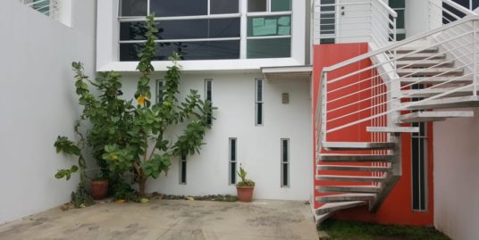 VILLA FONTANA. LINDO APARTAMENTO AMUEBLADO EN EXCELENTE UBICACIÓN