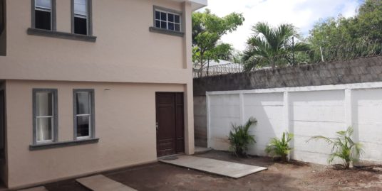CARRETERA SUR. BONITA CASA TOTALMENTE NUEVA EN ALQUILER.