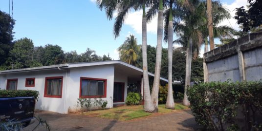 CARRETERA SUR. BONITA CASA CON MUEBLES O SIN MUEBLES EN ALQUILER.