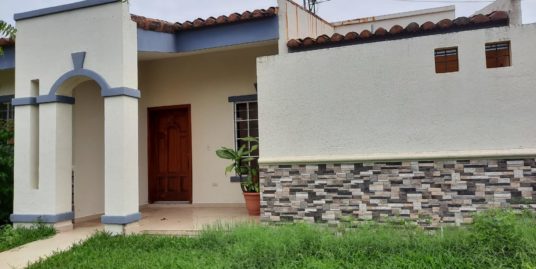 CARRETERA A MASAYA. BONITA CASA EN VENTA EN CONDOMINIO PRIVADO