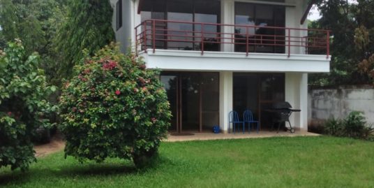 CARRETERA SUR. LINDO TOWNHOUSE AMUEBLADO CON ESPECTACULAR VISTA.