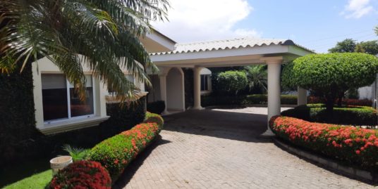 LAS CUMBRES. ESPECTACULAR CASA AMUEBLADA EN ALQUILER