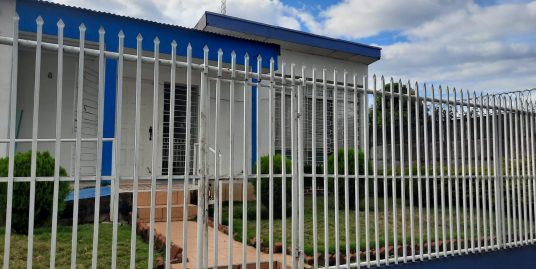 ALTAMIRA. HERMOSA CASA OFICINA-NEGOCIO EXCELENTE UBICACIÓN EN VENTA