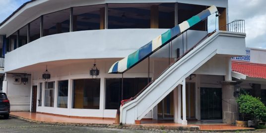CARRETERA SUR. HERMOSO LOCAL 200 MT2 EN PLAZA ALQUILER