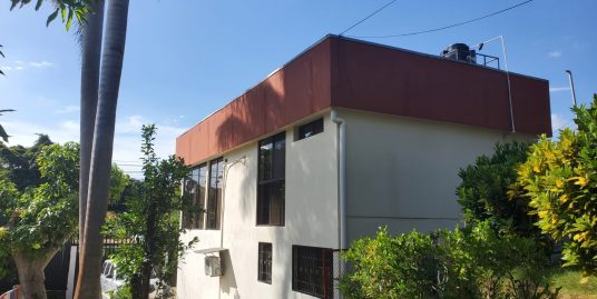 CARRETERA SUR. LINDO TOWNHOUSE VIVIENDA U OFICINA EN ALQUILER