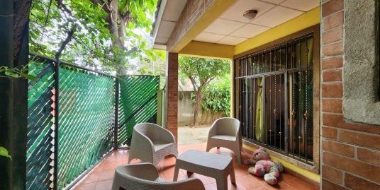 CARRETERA SUR. LINDO APARTAMENTO CON EXCELENTE UBICACION EN ALQUILER