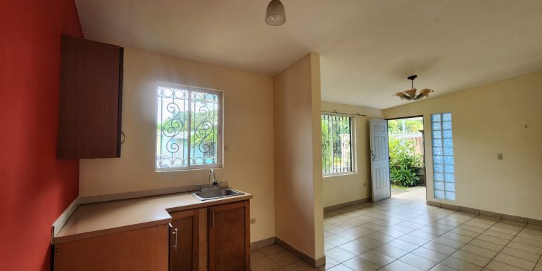 27218633-eff5-42bf-b8ee-7bba4c0b5a9f