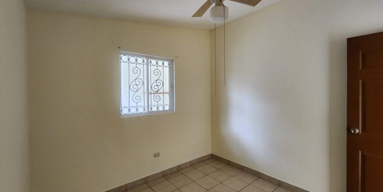 4ee6e643-4d79-4841-b840-c725b649e84b