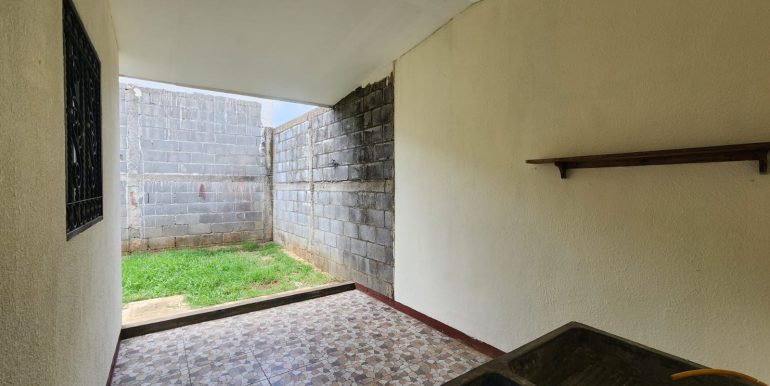 b160b6c4-0aeb-437e-8523-2c96ce638a17