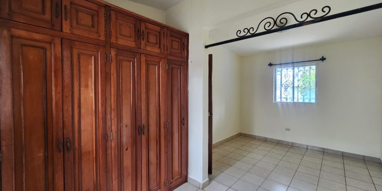 cb6b3fd0-fc06-484e-abf4-13868a3c6e51