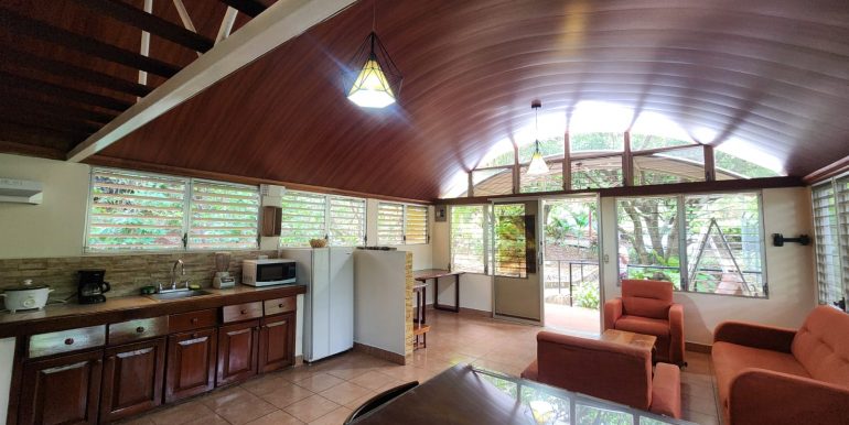 06027157-3a29-432f-a1c0-1de40ea216f1