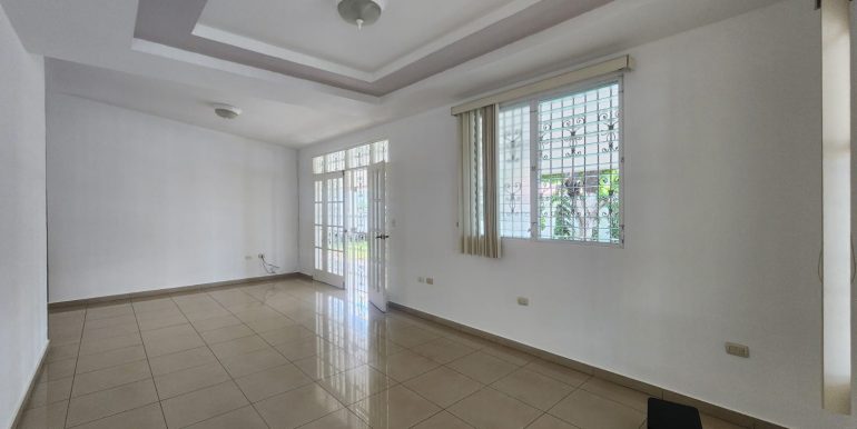 67d88f04-3556-46b0-bdbe-e90be1474064