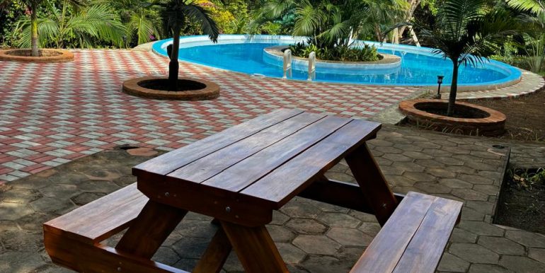 bfd162d6-3bd7-467b-8bf3-52e6d00ac2e1 (1)