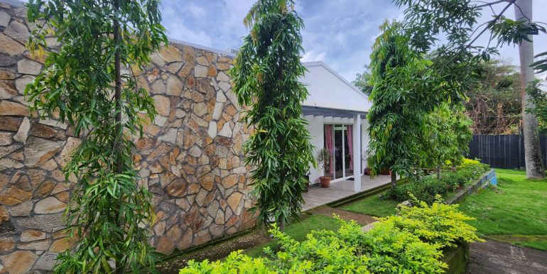 e1dcc423-04d1-48e3-a5a4-cecd41a022c1