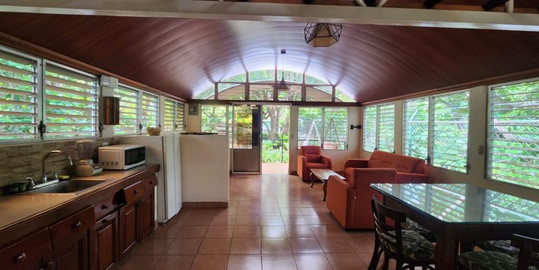 fd3bed44-da49-435d-85e0-5013492ce6ff