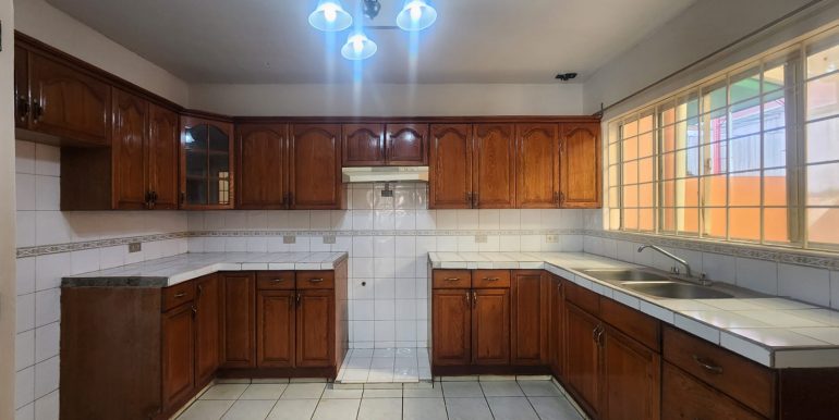 04f2e629-ce4c-42b7-a9e2-645601d153ab