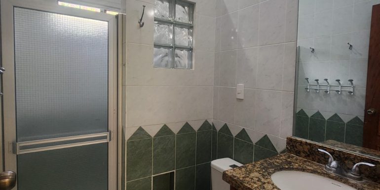 1efb7049-18bf-4dbd-86c7-60300f40ec81