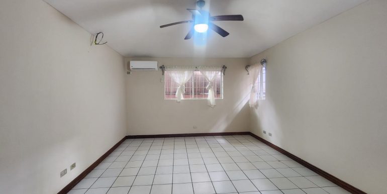 40f39f60-e6af-427e-9d9b-02ee3ad195ec