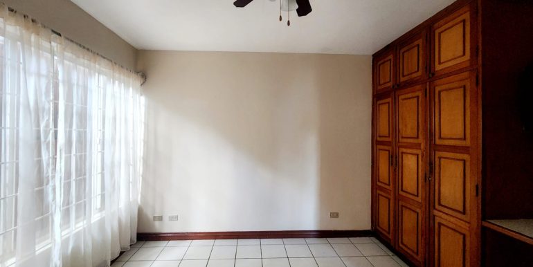 628ce598-0a79-4b56-965b-e9b12dd3daf3