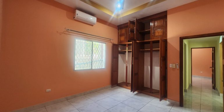 70298c3d-03c3-4825-a811-eff3e4213536