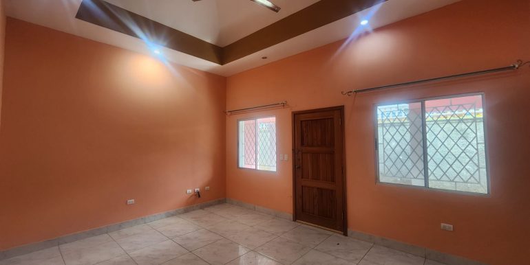 d123ef1b-00e9-4125-b069-69b3811e44e9