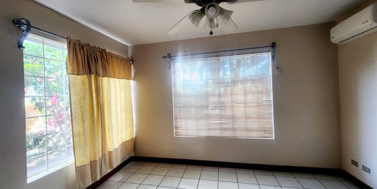 ec04cc59-fcd7-4f80-a172-1b1148a49221