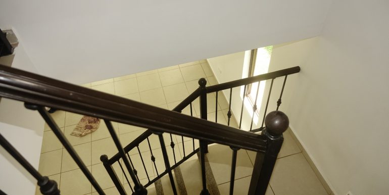 07bb5eb7-d5c2-4fd1-b1e7-dc2a21f4180f