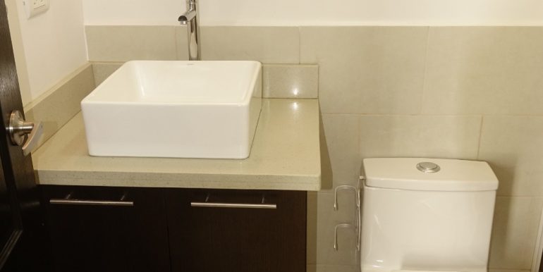 ce62d687-39c4-44d4-af9c-17eec2460690