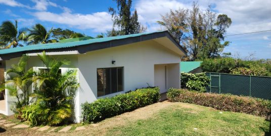 KM 11.5 CARRETERA SUR. BONITA CASA MODERNA CON PORTON ELÉCTRICO EN ALQUILER