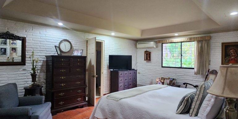 WhatsApp Image 2026-02-18 at 12.46.01 PM (1)