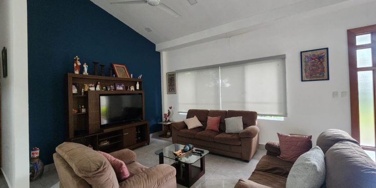 2441b409-daec-4fd7-8d0a-4ed053f06bcb