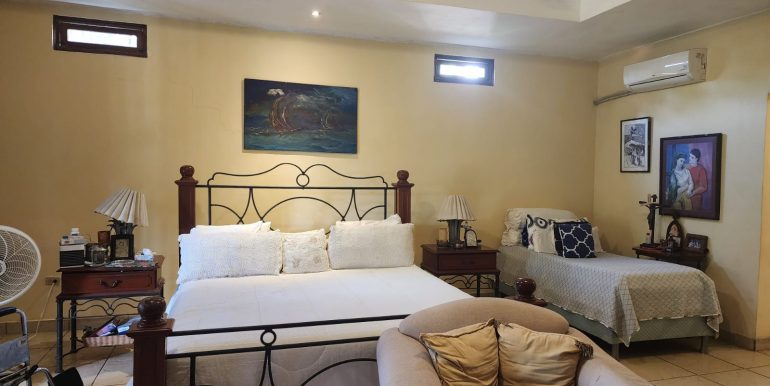 Imagen de WhatsApp 2024-05-08 a las 17.35.31_19b93da1