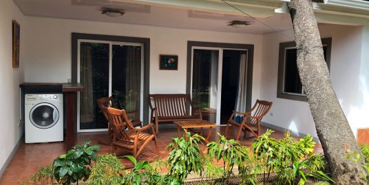 CARRETERA SUR. LINDO APARTAMENTO EQUIPADO CON EXCELENTE UBICACIÓN