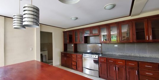 ¿BUSCAS COMODIDAD, COCINA, ESTILO Y CLIMA AGRADABLE?